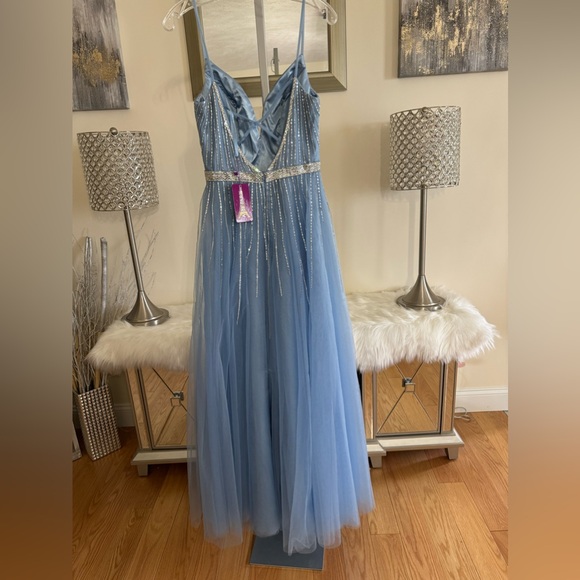 NWT Abby Paris Formal Gown Dress Weddings, Pageants, Proms, Formal Occasions 4 - Picture 4 of 5